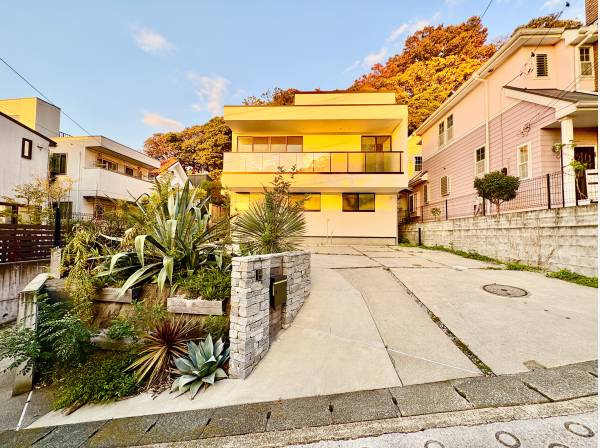 神奈川県鎌倉市材木座６丁目の中古戸建