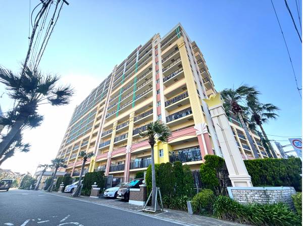 神奈川県藤沢市稲荷１丁目のマンション