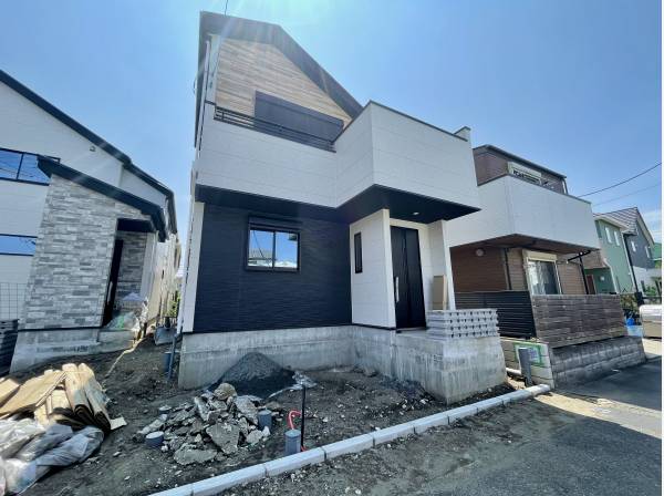 神奈川県藤沢市鵠沼海岸３丁目の新築戸建