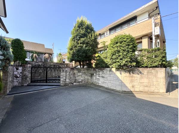 神奈川県茅ヶ崎市東海岸南６丁目の中古戸建