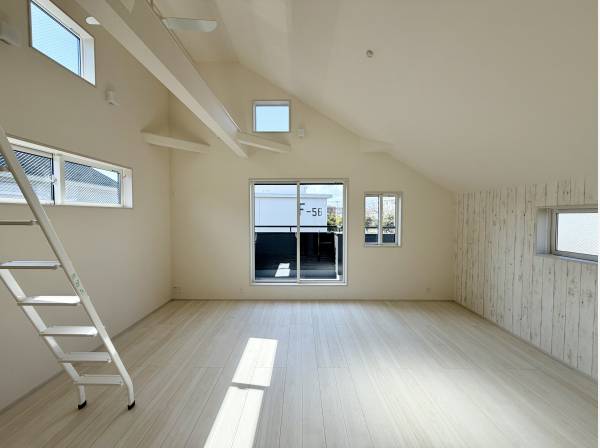 神奈川県茅ヶ崎市松が丘２丁目の新築戸建