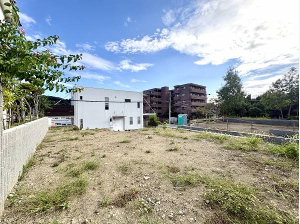 神奈川県三浦郡葉山町一色の土地