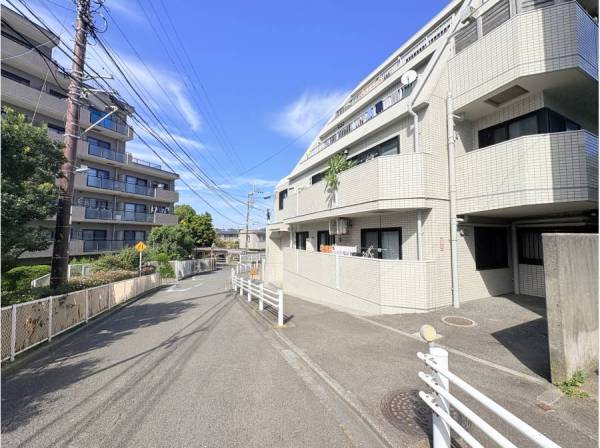 神奈川県藤沢市辻堂新町3丁目のマンション