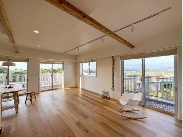 神奈川県三浦市初声町下宮田のマンション