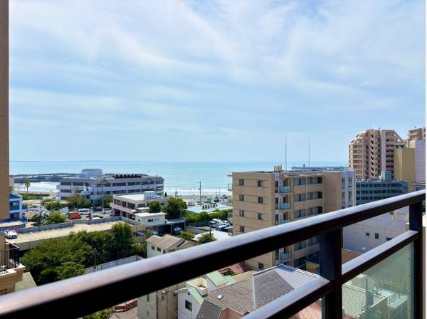 神奈川県藤沢市片瀬海岸１丁目のマンション