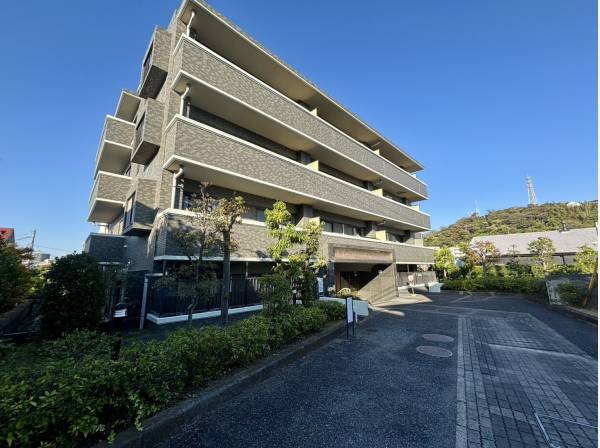 神奈川県藤沢市鵠沼藤が谷１丁目のマンション