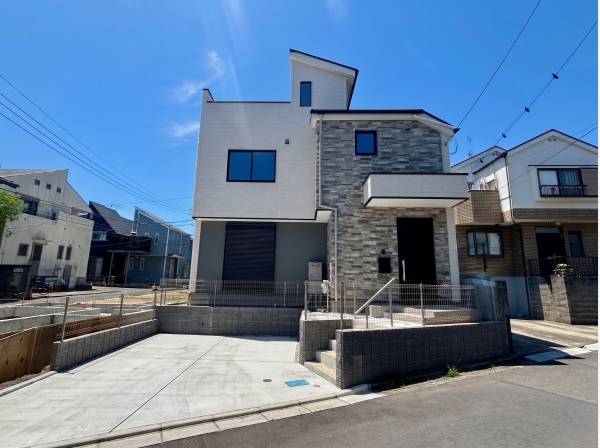 神奈川県茅ヶ崎市平和町の新築戸建