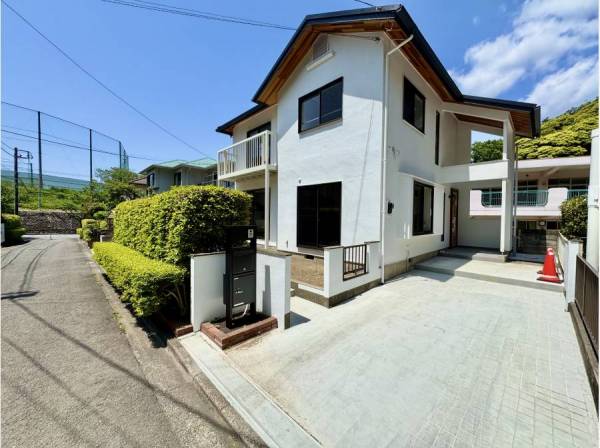 神奈川県三浦郡葉山町長柄の新築戸建