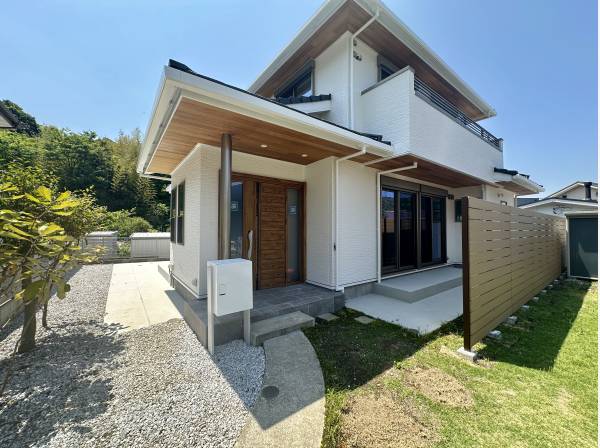 神奈川県三浦郡葉山町一色の中古戸建
