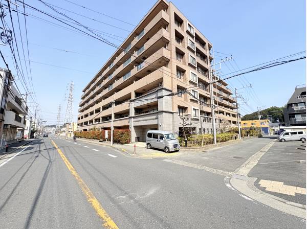 神奈川県鎌倉市大船５丁目のマンション