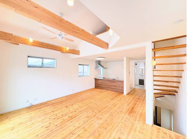 神奈川県茅ヶ崎市松が丘２丁目の中古戸建