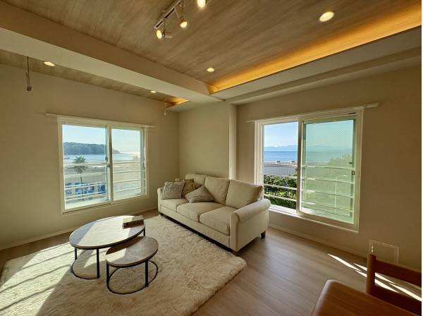 神奈川県藤沢市片瀬海岸２丁目のマンション