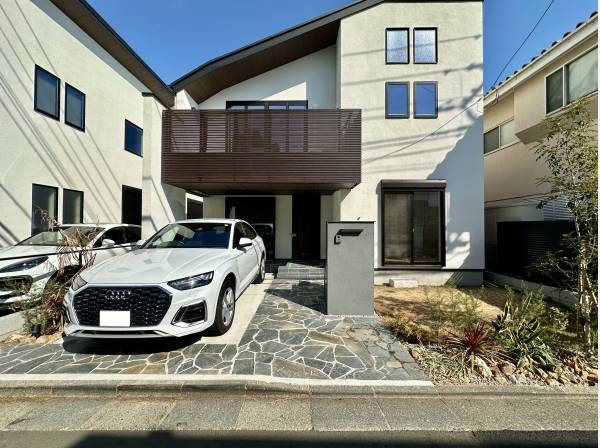 神奈川県藤沢市片瀬４丁目の新築戸建