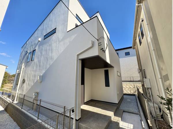 神奈川県鎌倉市手広４丁目の新築戸建