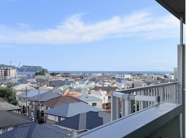 神奈川県藤沢市鵠沼海岸５丁目のマンション