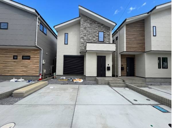 神奈川県藤沢市本藤沢２丁目の新築戸建
