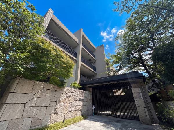 神奈川県鎌倉市二階堂のマンション