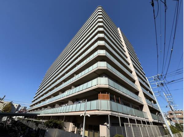 神奈川県藤沢市川名のマンション