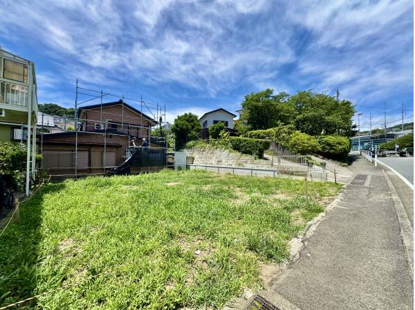 神奈川県三浦郡葉山町一色の土地