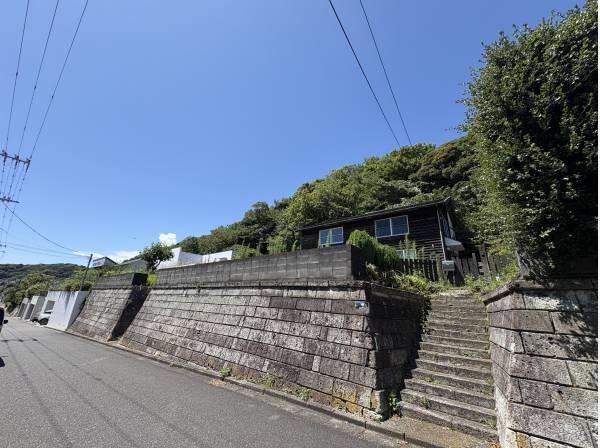 神奈川県三浦郡葉山町長柄の土地