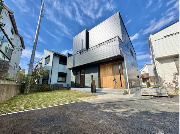 神奈川県三浦郡葉山町一色の新築戸建
