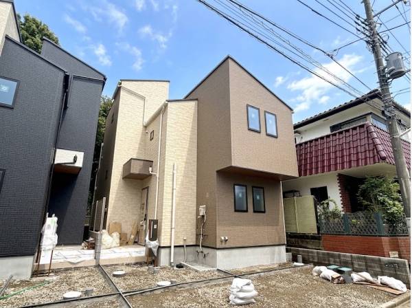 神奈川県平塚市高根の新築戸建