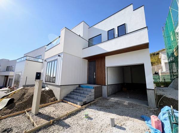 神奈川県横須賀市佐島の丘２丁目の新築戸建