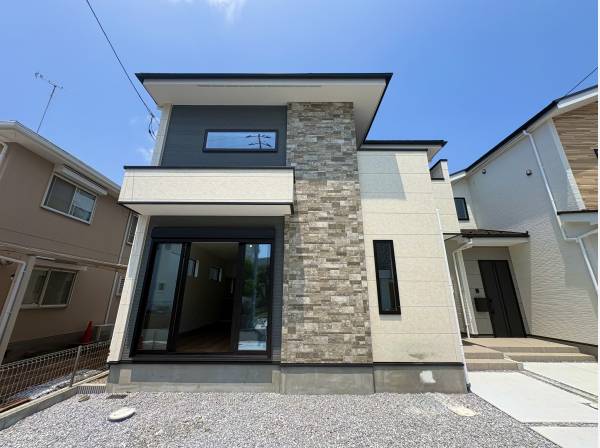 神奈川県藤沢市本藤沢２丁目の新築戸建
