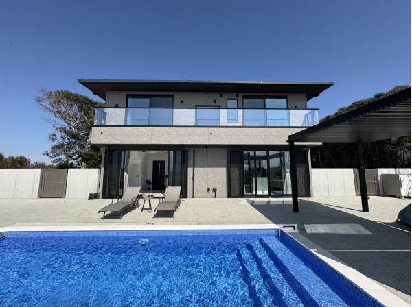 海側から見ています