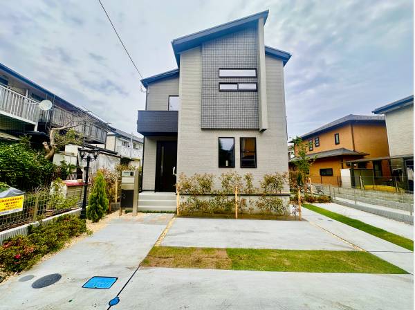 神奈川県鎌倉市津西２丁目の新築戸建