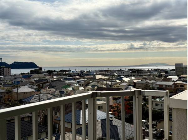 神奈川県藤沢市鵠沼海岸５丁目のマンション