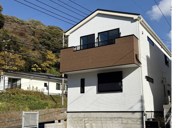 神奈川県三浦郡葉山町一色の新築戸建