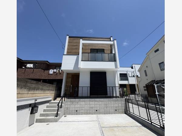 神奈川県茅ヶ崎市東海岸南３丁目の新築戸建