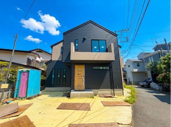 神奈川県茅ヶ崎市平和町の新築戸建