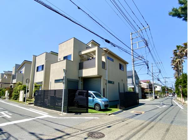 東南&3方向角地の海チカの一戸建