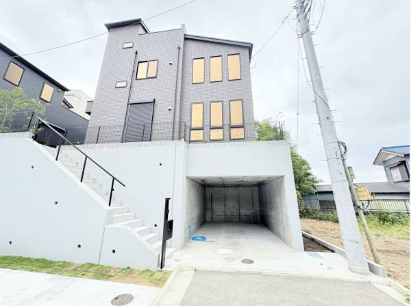 神奈川県鎌倉市腰越の新築戸建