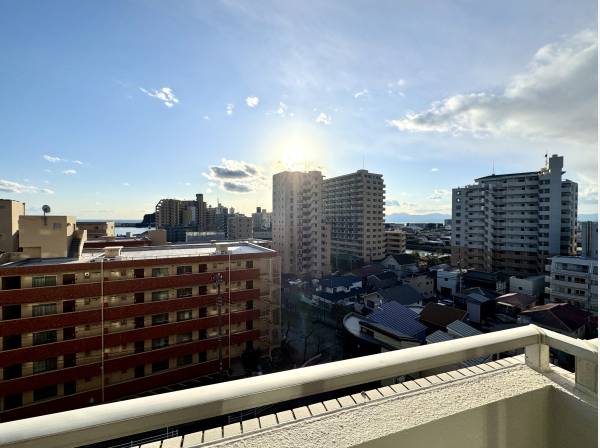 神奈川県藤沢市片瀬海岸１丁目のマンション