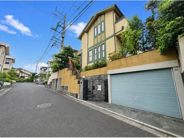 神奈川県藤沢市鵠沼藤が谷３丁目の中古戸建