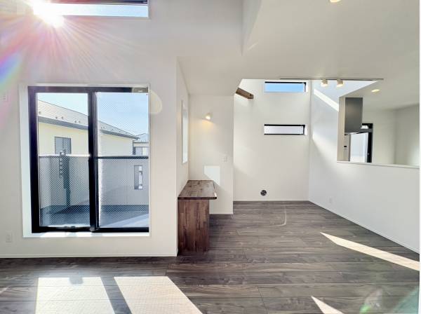 神奈川県茅ヶ崎市小和田１丁目の新築戸建