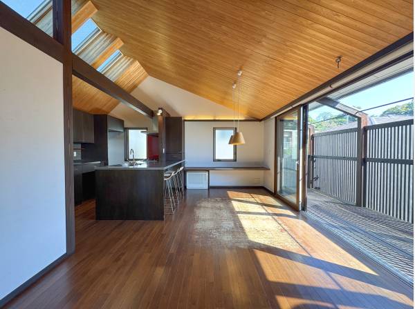 神奈川県鎌倉市佐助1丁目の中古戸建