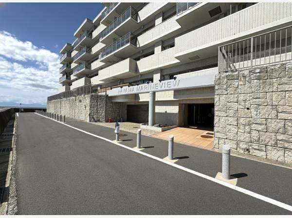 神奈川県三浦郡葉山町一色のマンション