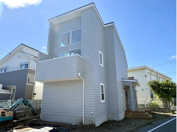 神奈川県藤沢市鵠沼海岸４丁目の新築戸建