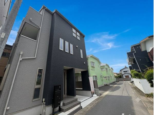 神奈川県平塚市夕陽ケ丘の新築戸建