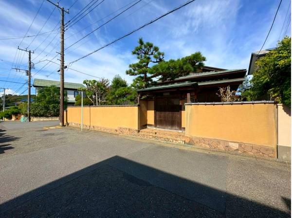 神奈川県鎌倉市七里ガ浜東２丁目の中古戸建