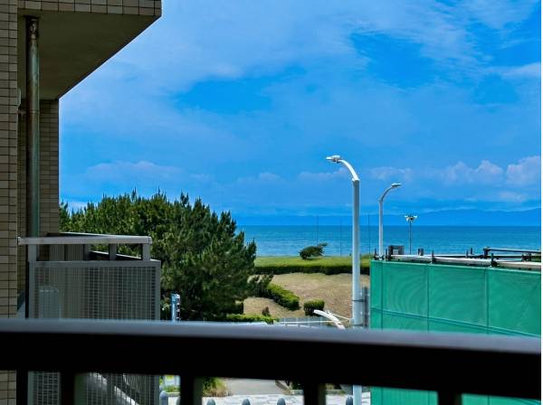 神奈川県藤沢市鵠沼海岸１丁目のマンション