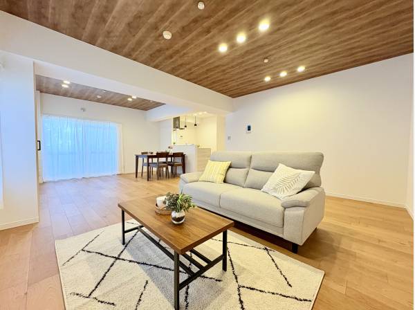 神奈川県鎌倉市由比ガ浜４丁目のマンション