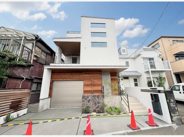 神奈川県鎌倉市腰越3丁目の新築戸建