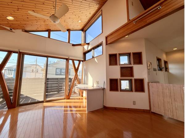 神奈川県鎌倉市材木座５丁目の中古戸建