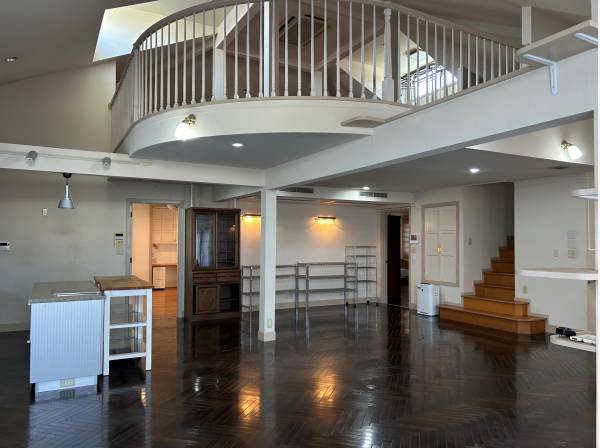 神奈川県鎌倉市小町２丁目の中古戸建