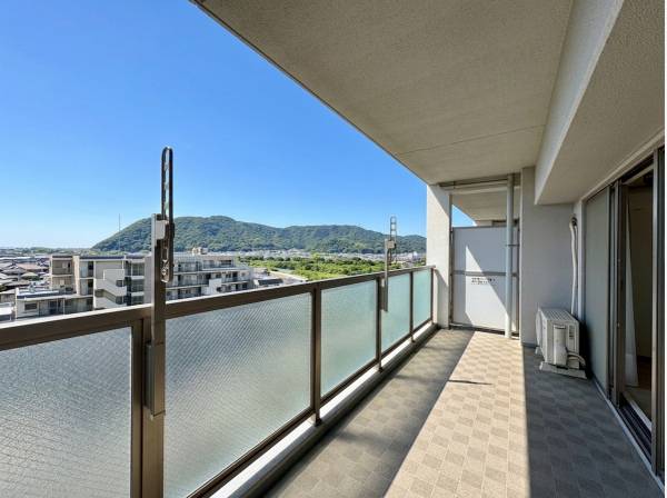神奈川県平塚市南原１丁目のマンション